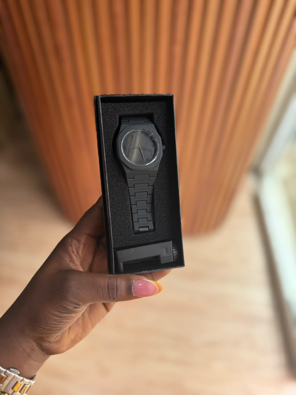 Valenzo wrist watch
